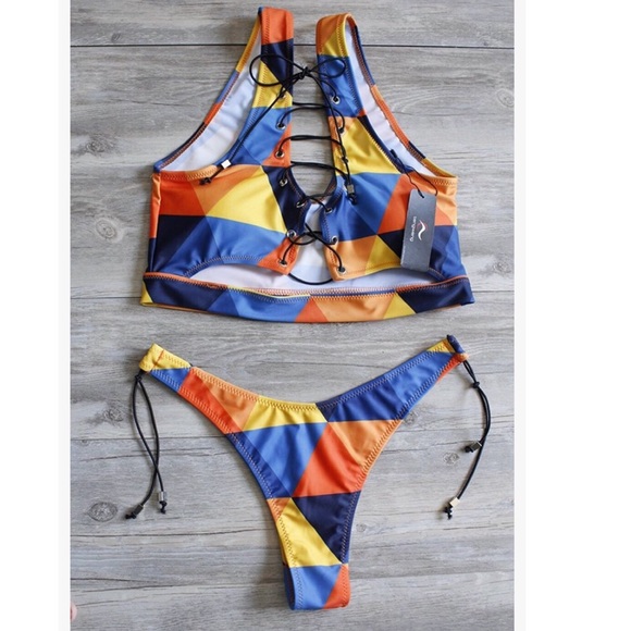 🆕Multi-Color Printed Two Piece Bikini - Picture 4 of 6